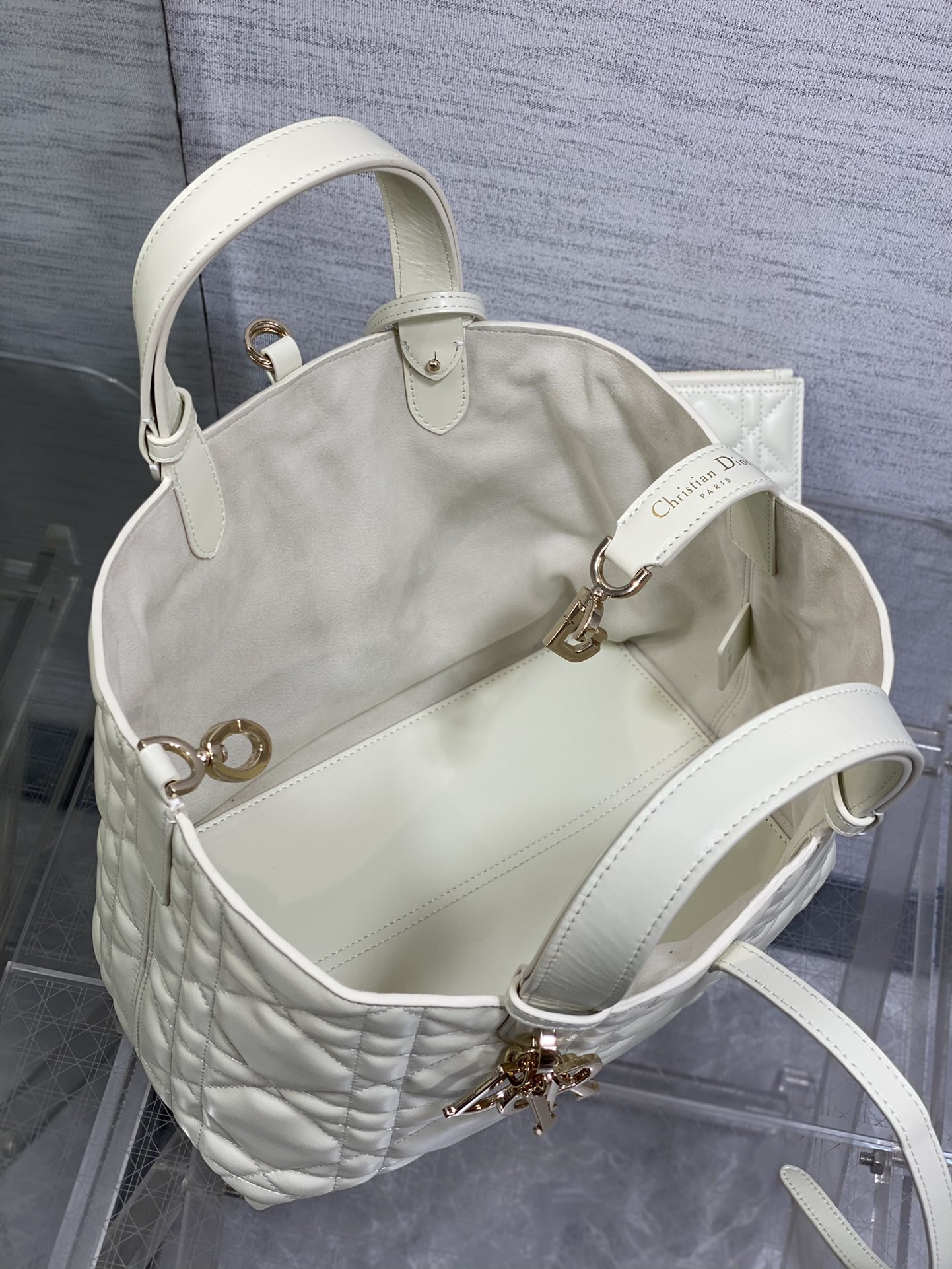 Medium Dior Toujours Bag White Macrocannage Calfskin